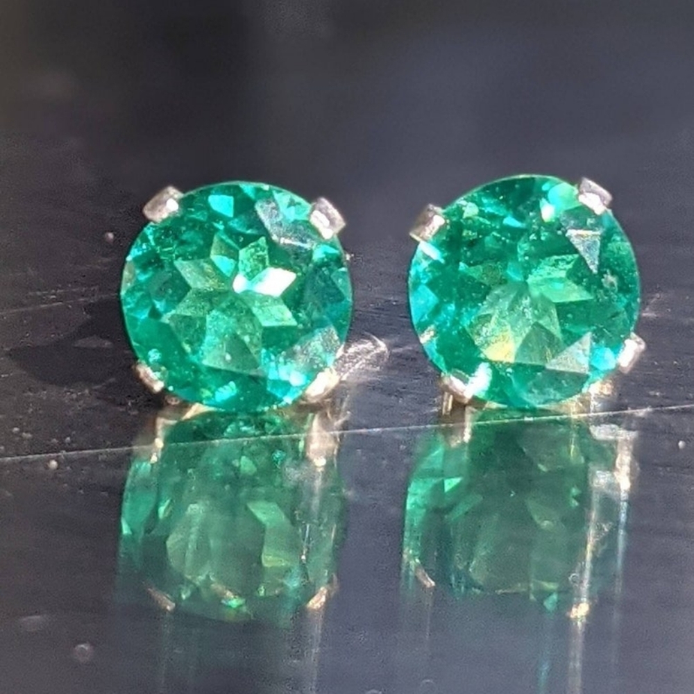 Emerald Stud Earrings